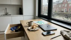 Stille nederigheid in de opvoeding: zo bouw je zelfvertrouwen zonder prestatiedruk